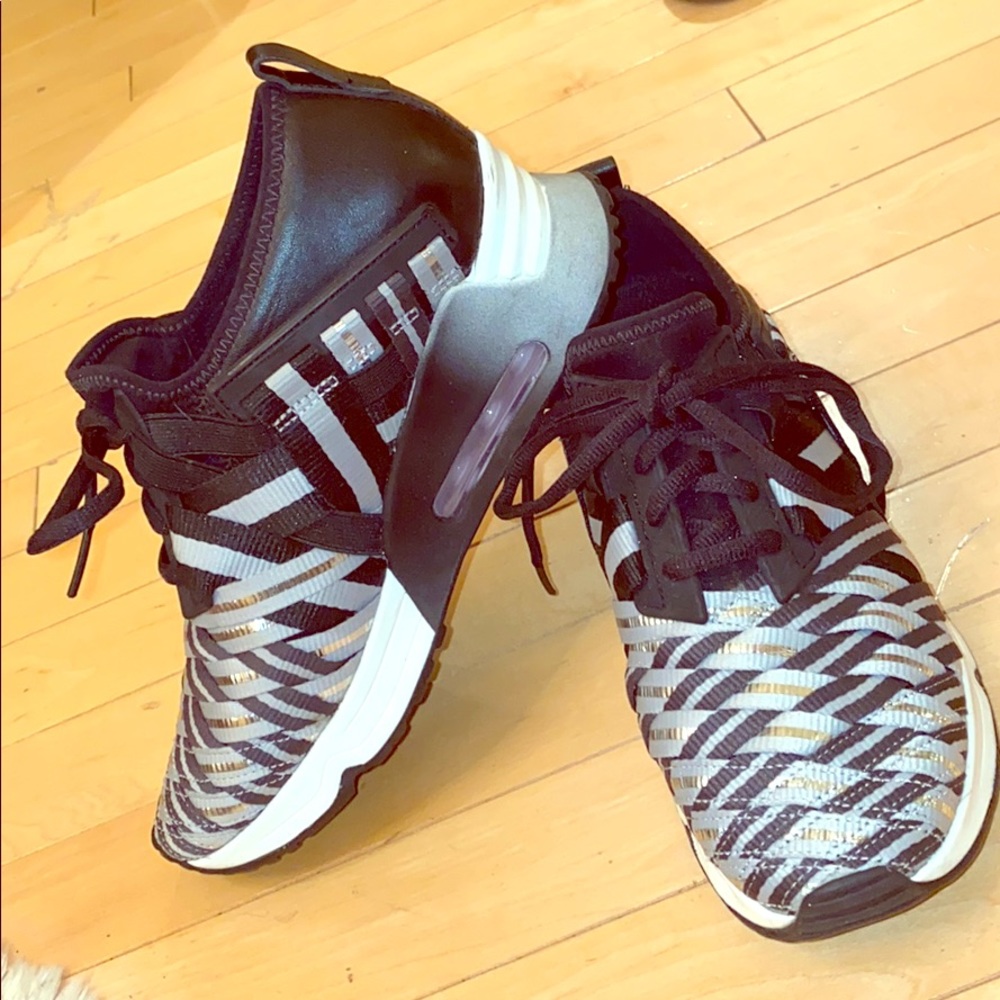 Ash Sneakers
